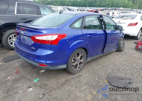 2014 Ford Focus Se z USA, uszkodzony, nr VIN 1FADP3F2XEL268847